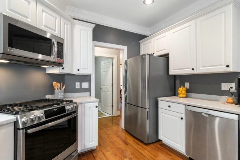 Smart Surface Makeover Ideas for Stylish and Modern Kitchen Interiors